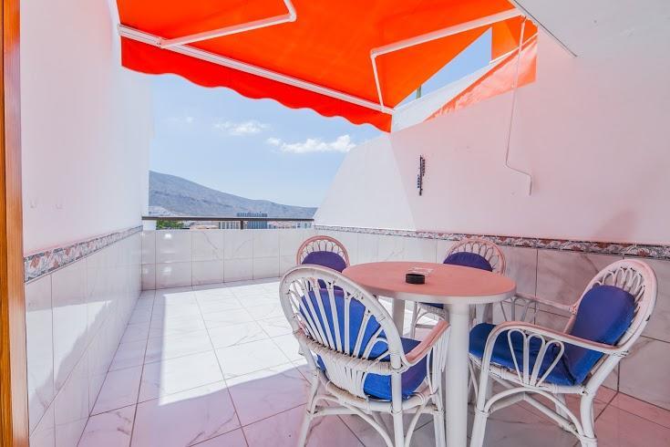 Colina Apartment Лос Кристианос Екстериор снимка